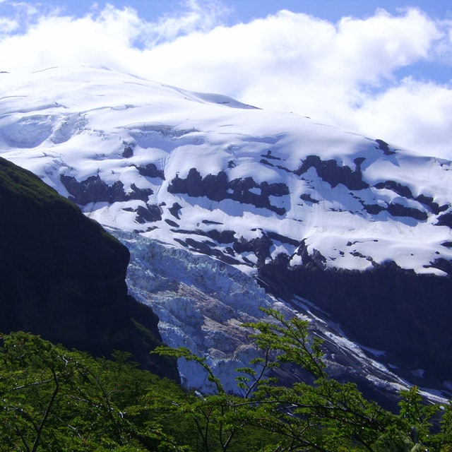 Hiking in the Nahuel Huapi National Park. 7-day trip. AAGM leader