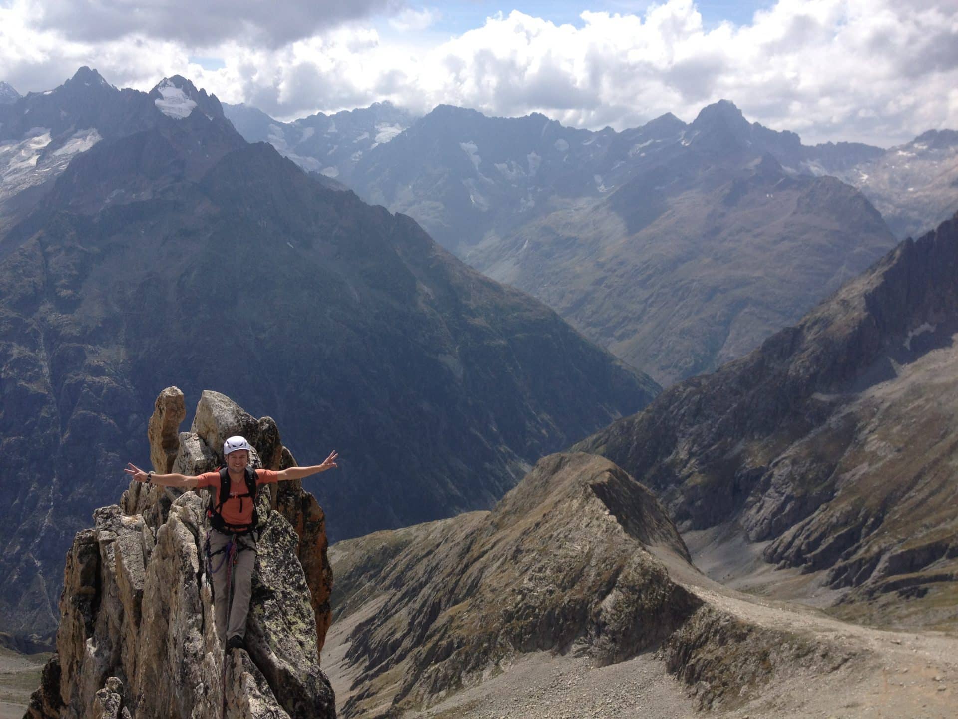 Climbing Aiguille Dibona in Oisans. 2day trip. Certified leader