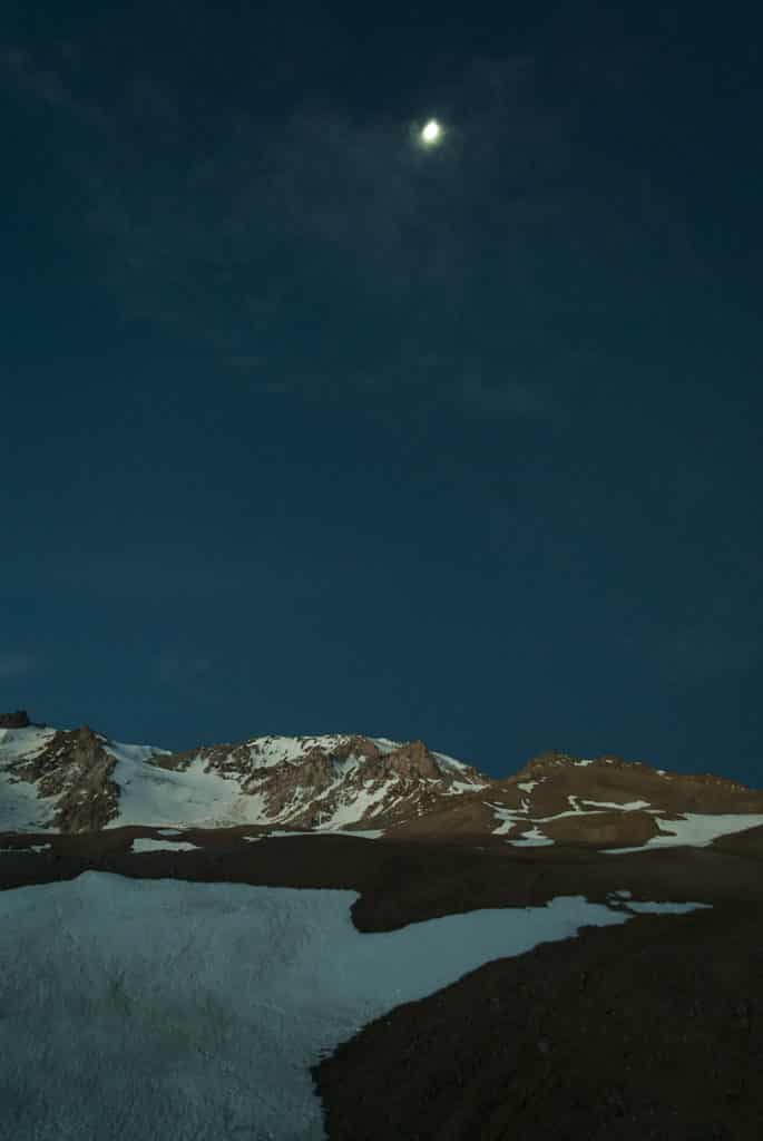 The moon over Domuyo