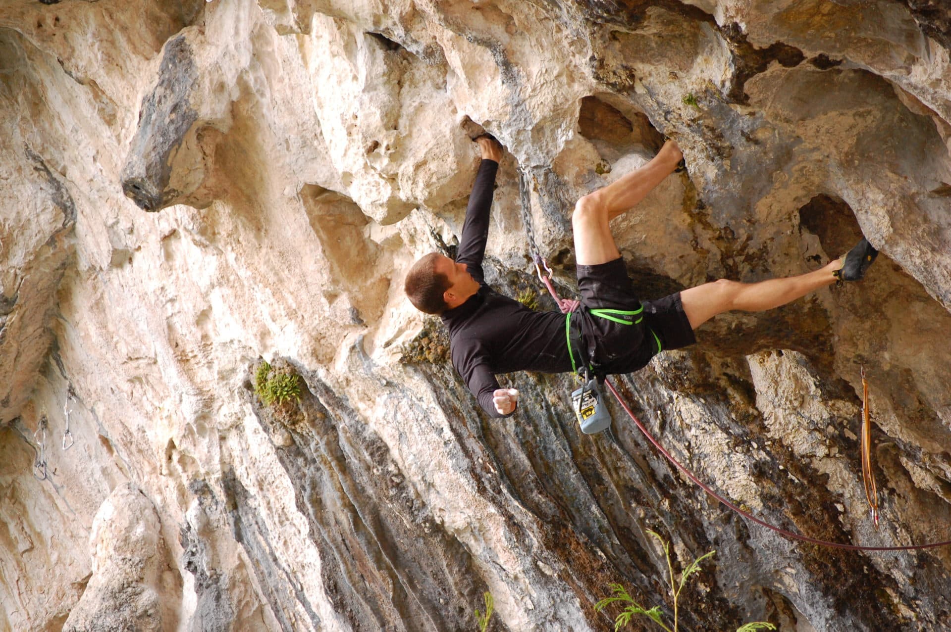 Multipitch rock climbing day trips in Finale Ligure. Rock Climbing