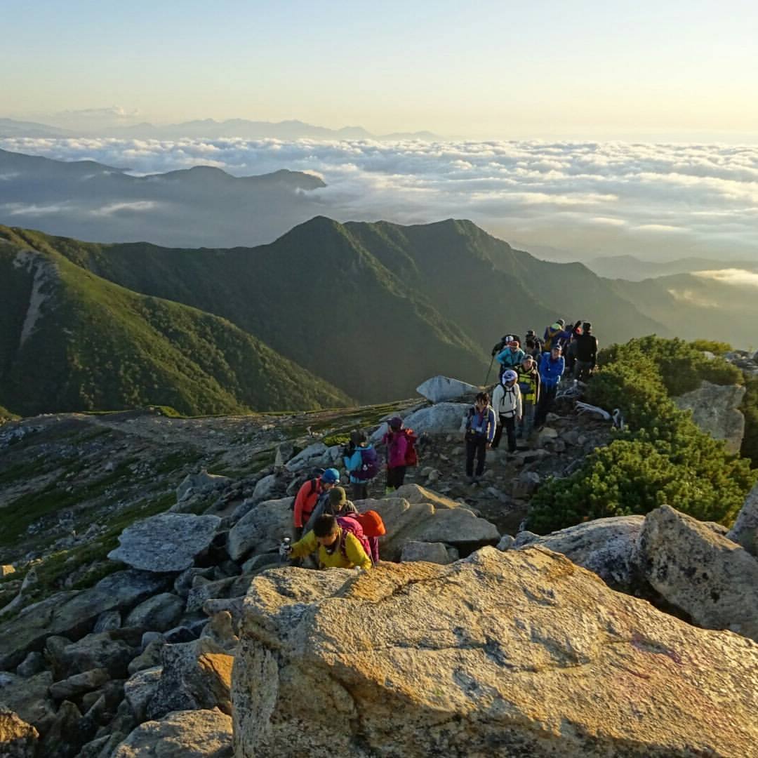 North Japan Alps panoramic hiking route. 3-day trip. JMGA leader