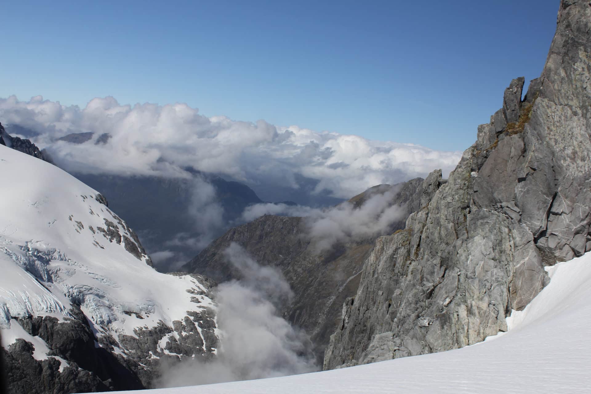 Mountain Climbing New Zealand. Mountaineering trips and summits