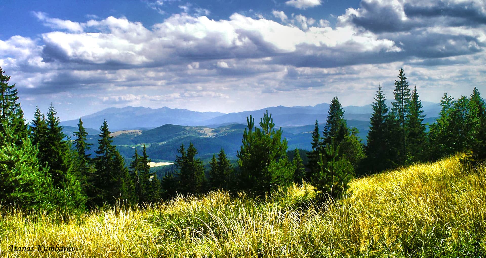 Rhodopes Mountains, 4 Day Guided Hiking. 4-day trip. UIMLA leader