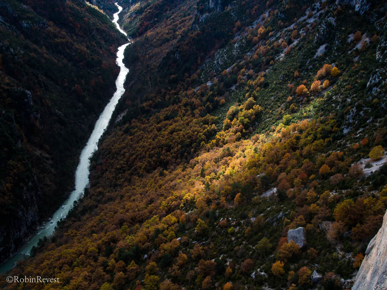 Les Gorges du Verdon beginners rock climbing tour. Rock Climbing trip ...