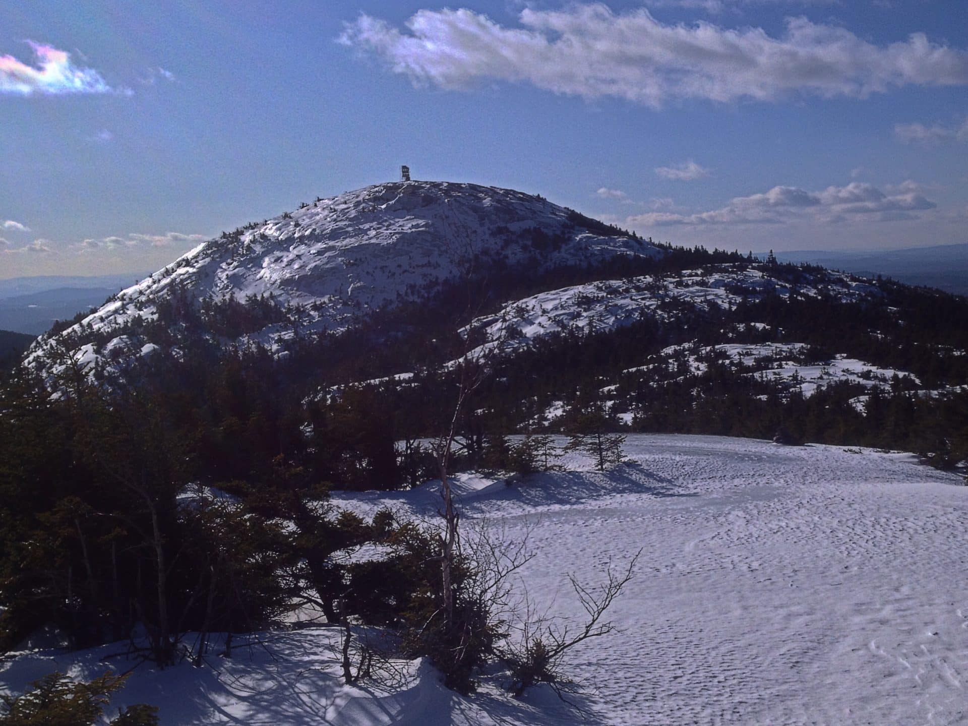 Intro to Backcountry Skiing on Mount Cardigan, NH. 1day trip