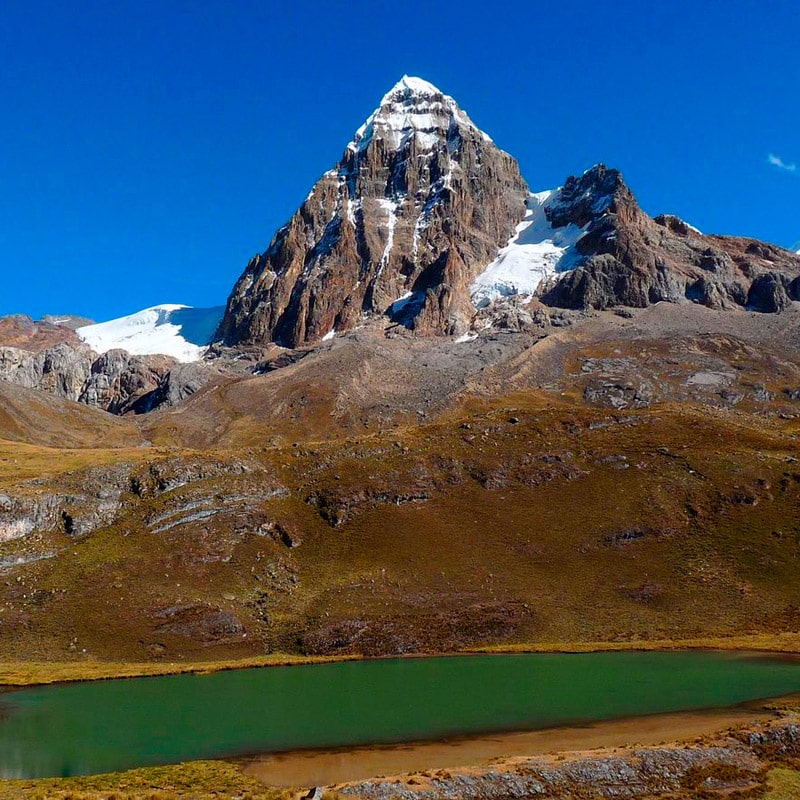 4day short Cordillera Huayhuash trek. 4day trip. Certified leader